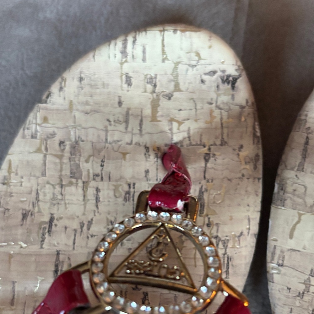 Guess Women's Red Sandals with Gold Details - Picture 6 of 6